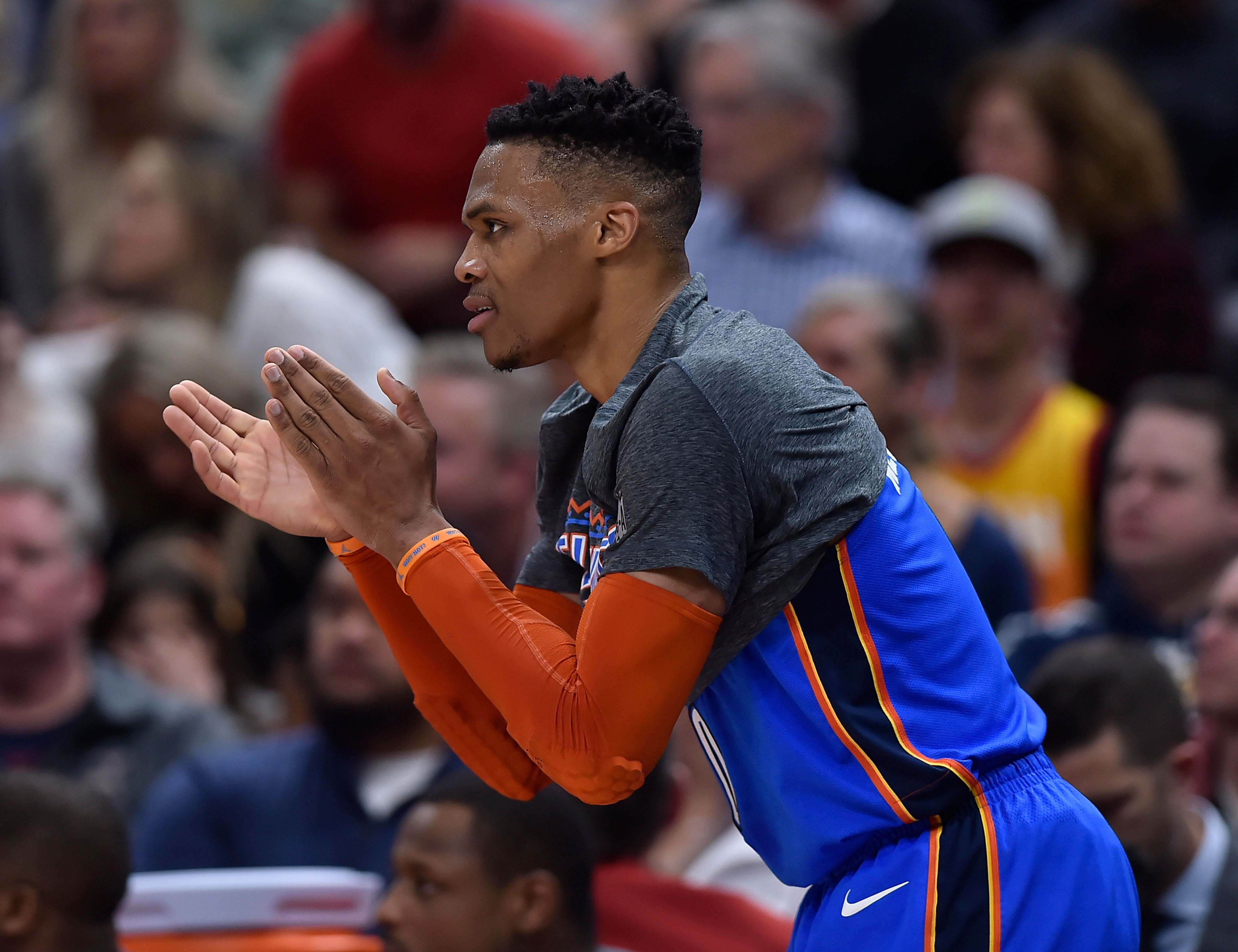 他看到邱贻 他看到邱贻